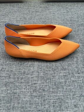 Rothy's Orange Pointed Knit Flats with Blue Trim